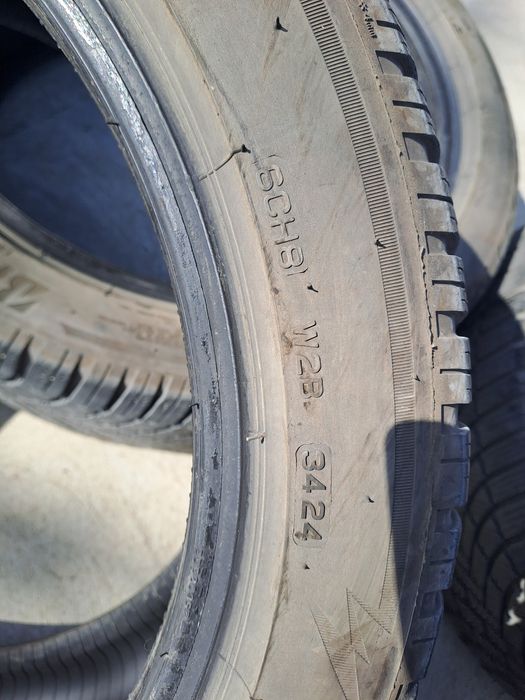 Anvelope iarnă Bridgestone 224/45/R17