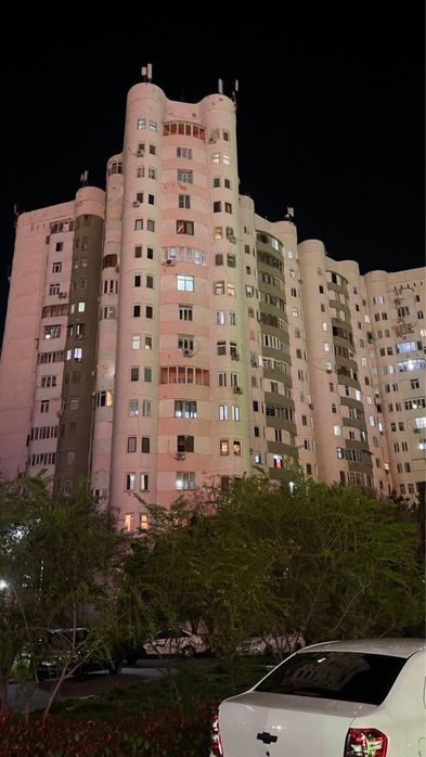 Улица Бобур, ориентир — Пирамид.