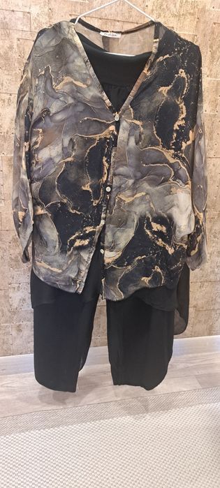 Продам костюм - тройку