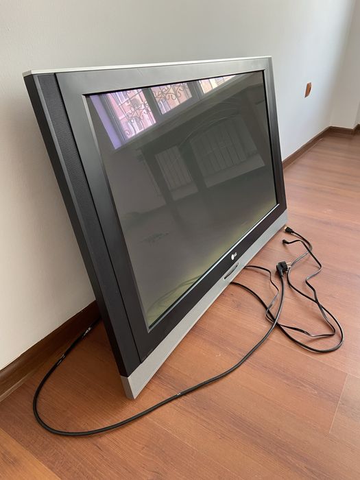 Телевизор LG. в хорошем состояние