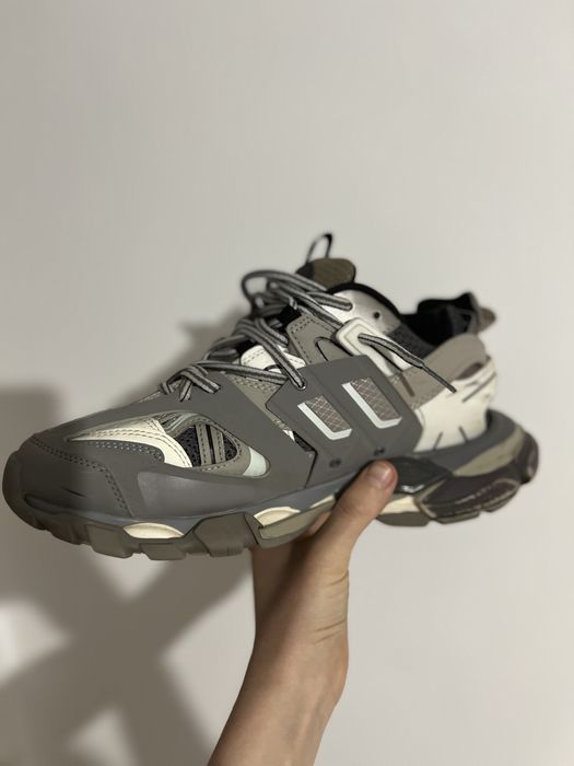Balenciaga Track Gri