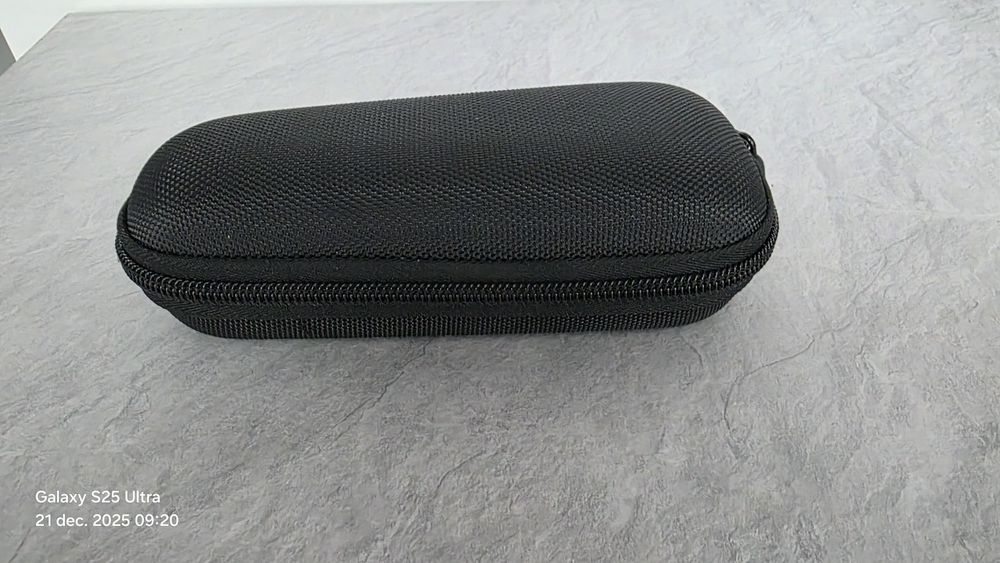 Etui, travel case Gillette