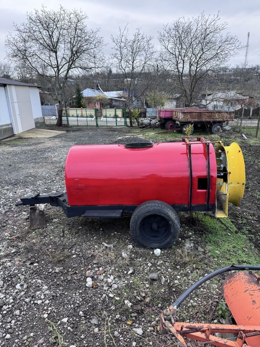 Vand atomizor pentru livada