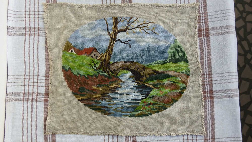 Гоблени: Слънчева есен, Зимна приказка, Старият мост, Снежното градче