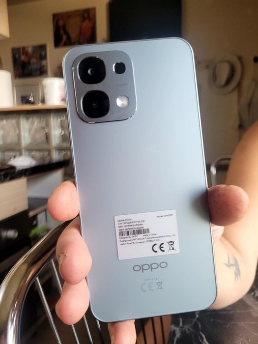 Vând telefon nou