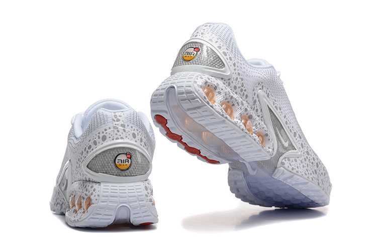 Продавам нови мъжки маратонки NIKE Air Max Dn Se Prm налични 41 и 43