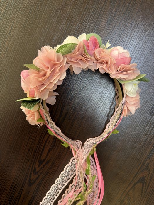 Диадема за цветница