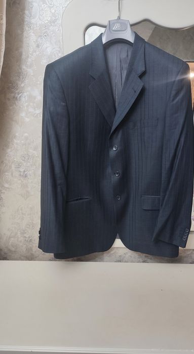 Продам классический педжак.