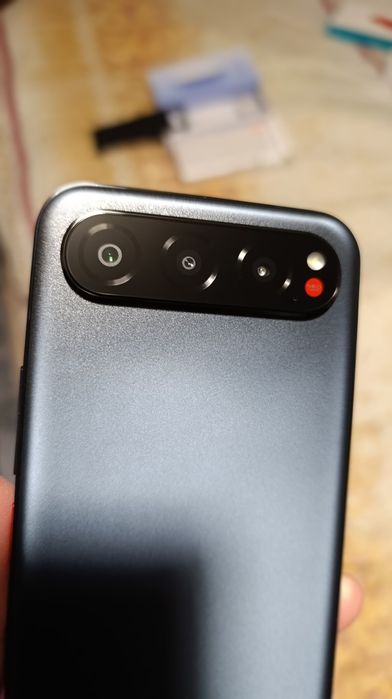 ZTE NUBIA AIR неупотребяван