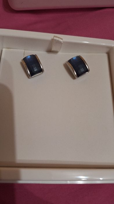 Колие и обеци със Сваровски