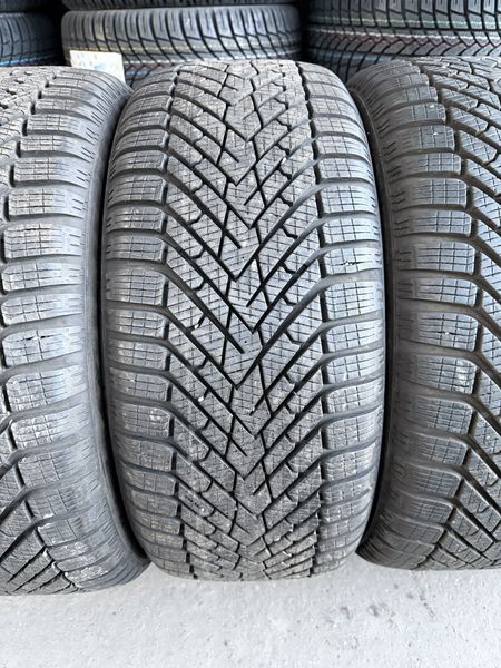 225/40/18 PIRELLI 4бр