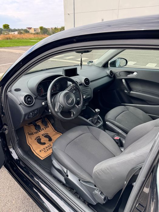 AUDI A1 2011 — imagine 5