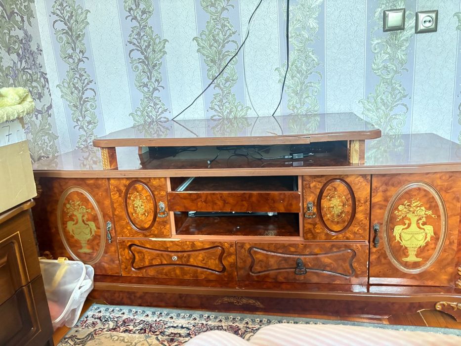 Продается тумбочка
