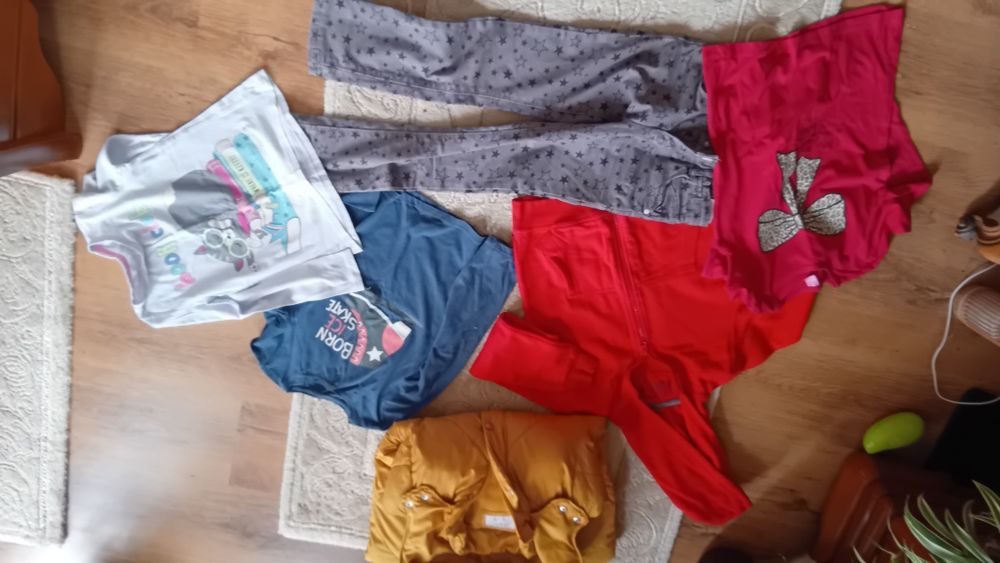 Lot hăinuțe-geaca Zara pentru 6-8ani