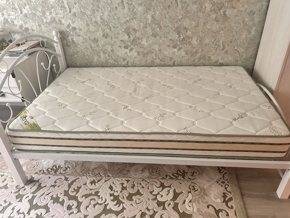 Кровать полуторка