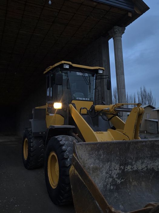 Услуга погрузчик 2 куб