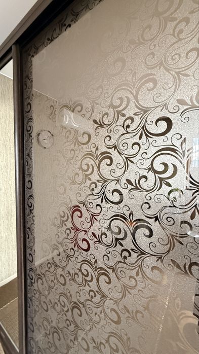 Шкаф купе, зеркальный