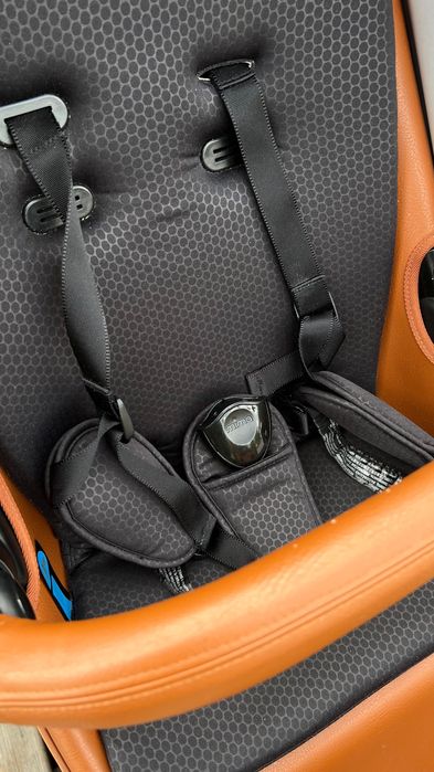 Продам Коляску Mima Xari