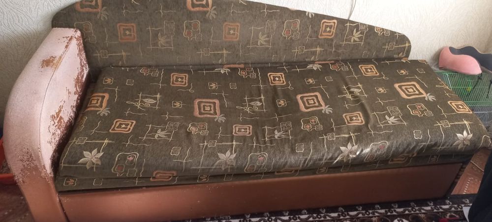 Диван/тахта продаю