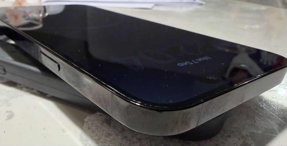 iPhone 14 Pro Max - безупречен