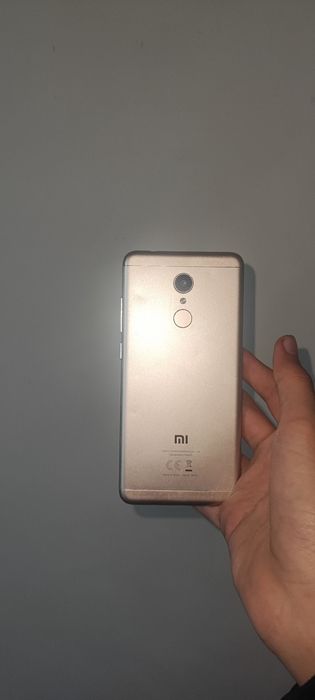Redmi 5 desert rang
