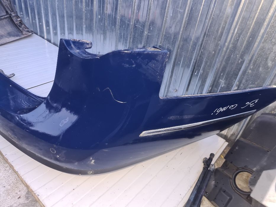 Bara spate vw passat b6 combi cu senzori de parcare