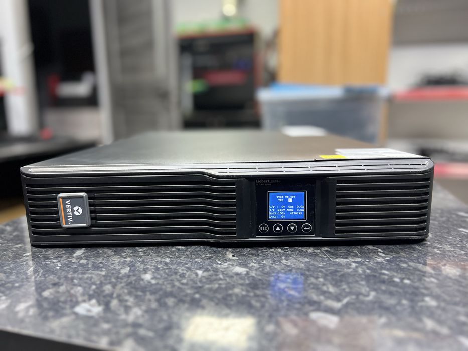 Продам ИБП 3000 ВА Vertiv для сервера