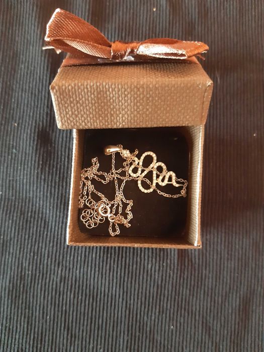 Верижка (синджирче), сребърна дамска чисто нова в кутийка