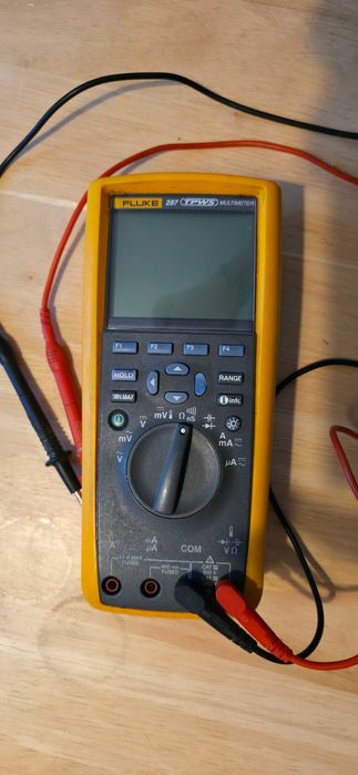 Fluke 287 multimeter