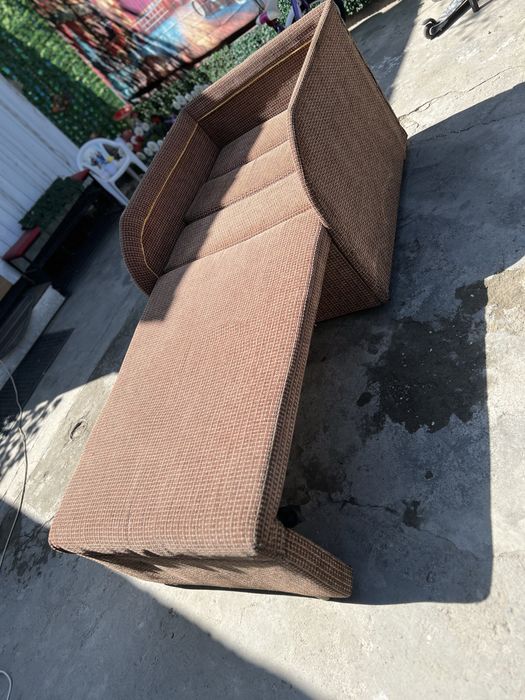 Продам диван тахта