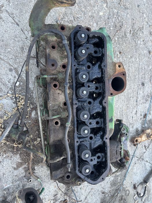 Chiuloasa john deere in 4