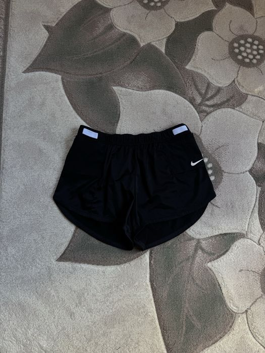 Дамски къси гащи Nike