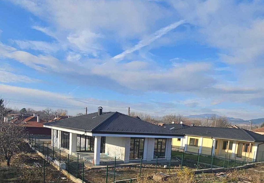 Продава се Къща в с. Столник, Област София-област - 205 кв.м за 1400 €/кв.м - Снимка #17