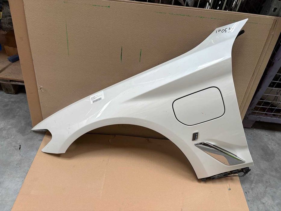 Преден ляв хибриден калник БМВ Г30 Г31 BMW G30 G31 2 броя