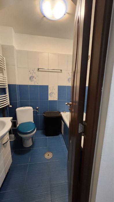 Inchiriez apartament
