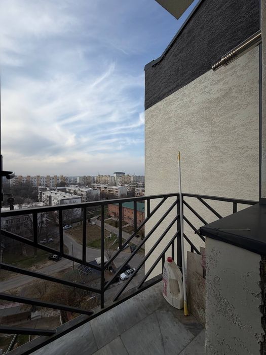 Новостройка Юнусабод 13.кв 1/8/8 46.кв Срочно