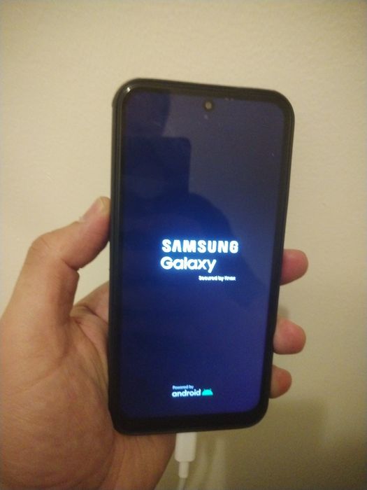 Samsung A54 5G телефон