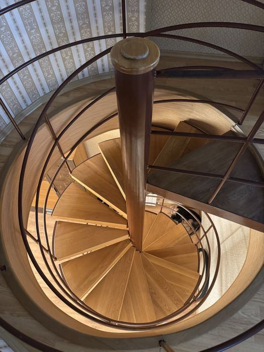 Лестница из металла