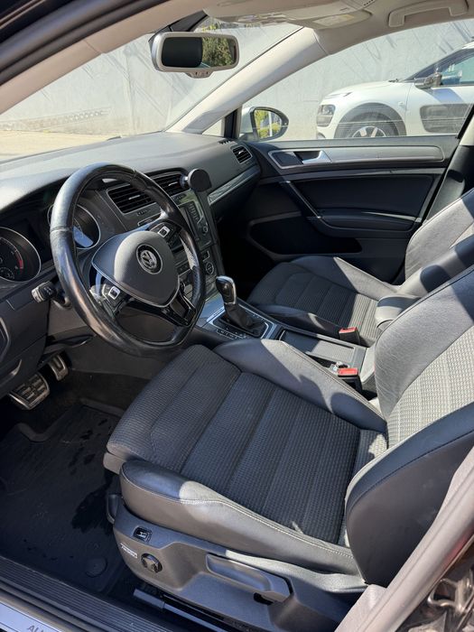 VW Golf Alltrack 4x4  2015г.