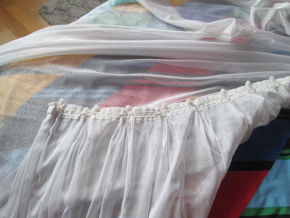 perdea scurta alba