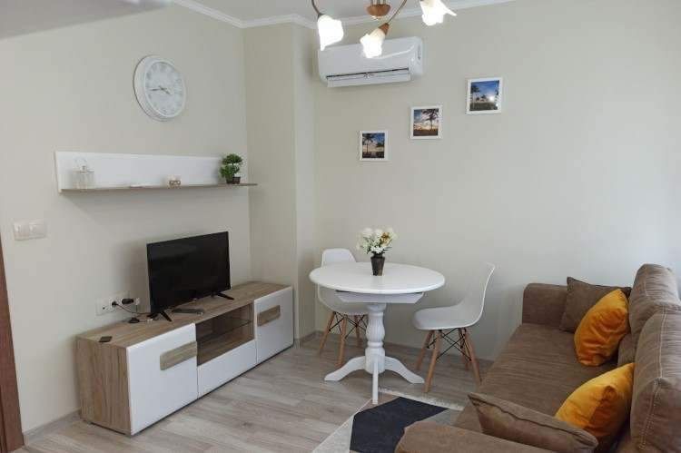 Дава се под наем Двустаен апартамент в Бургас, Сарафово - 60 кв.м за 350 € - Снимка #1