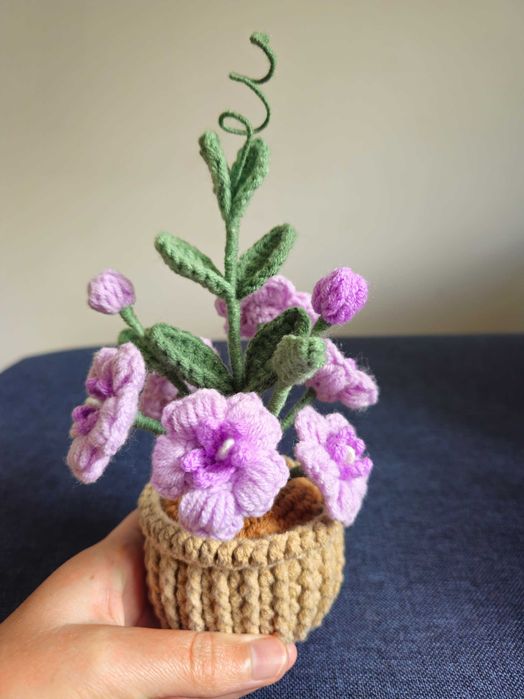 Ръчно плетени цветя