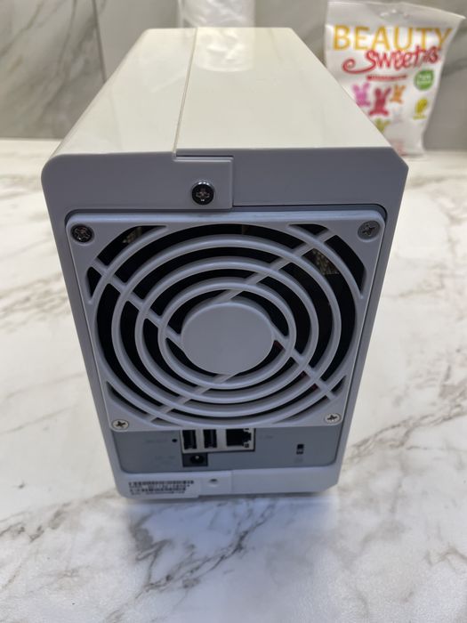 Synology DS212j NAS с диском Seagate 2 TB в комплекте
