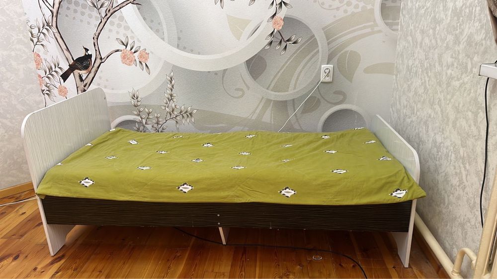 Одноместная кровать