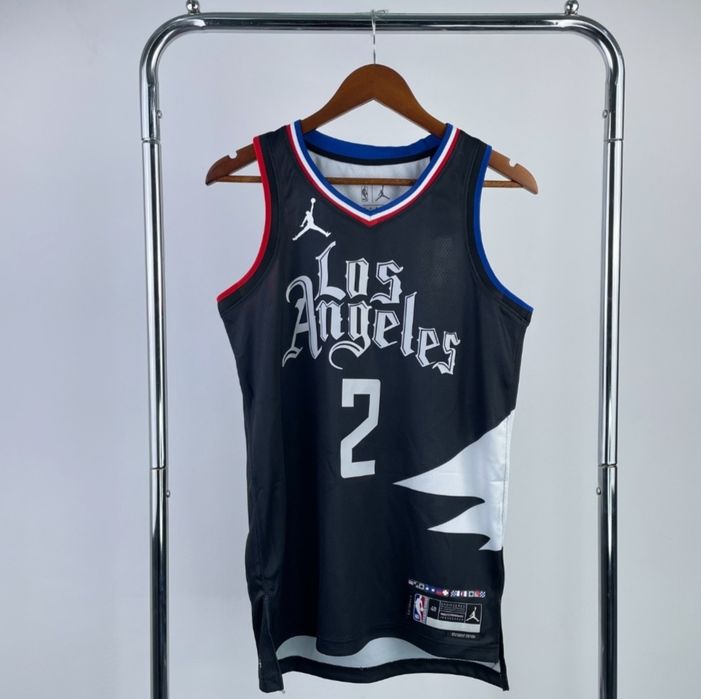 Maiouri de baschet cu Kawhi Leonard