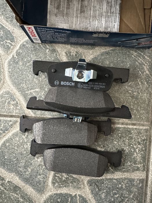 Set placute frana punte fata Bosch 0986494661