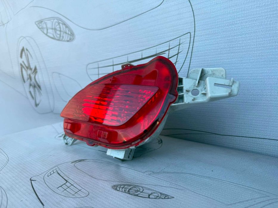 Lampă Ceață Bara Spate Stânga Toyota Yaris 3 Facelift 2015 / 2014-2017 / Cod OEM 81591-0D190 (5C2)