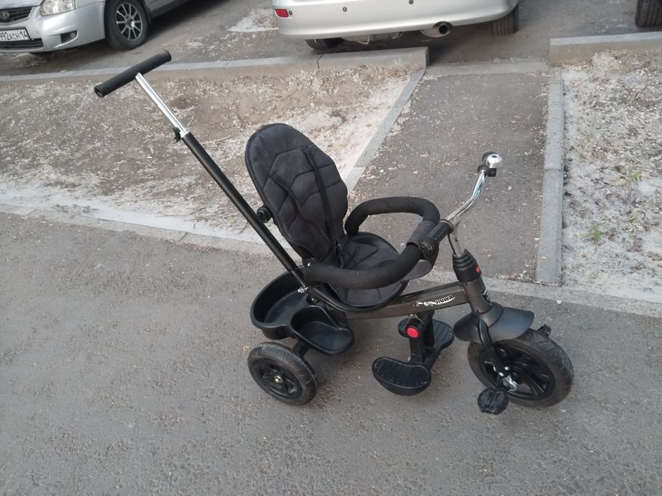 Трехколесный велосипед