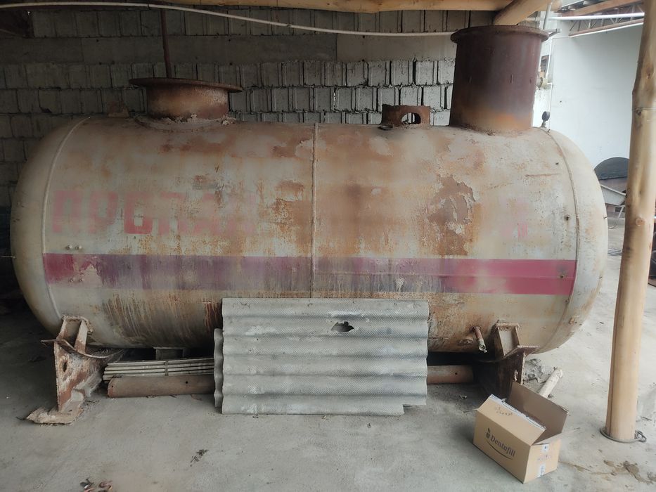 Ёмкость 55 тонна.