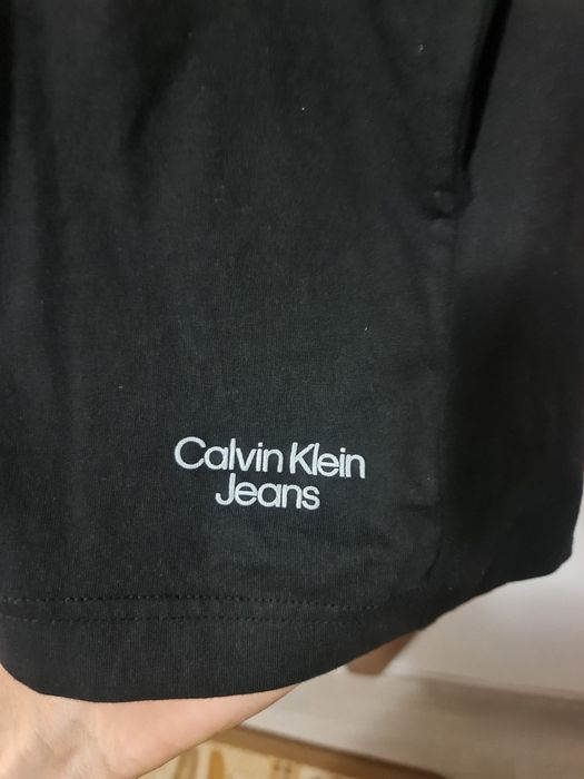 Tricouri cK marimea L